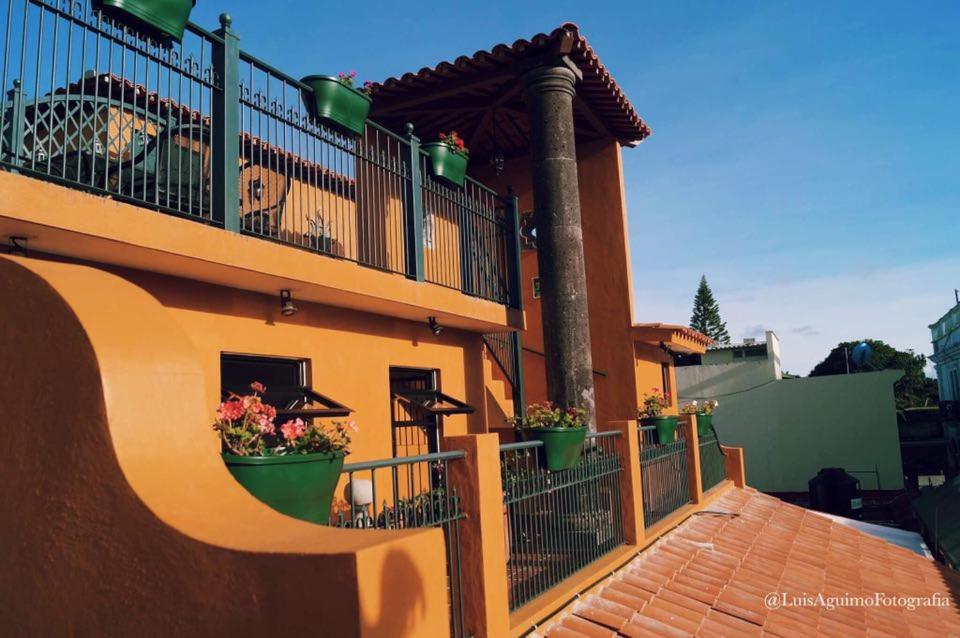 Hotel Del Pasaje Morales 科米坦德多明格斯 外观 照片