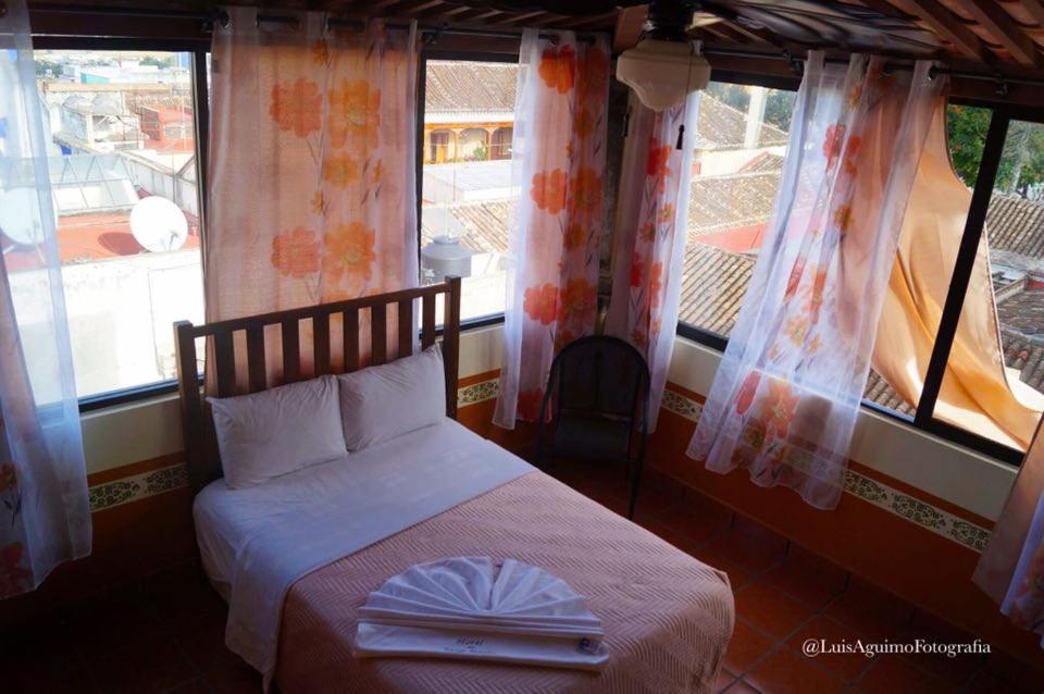 Hotel Del Pasaje Morales 科米坦德多明格斯 外观 照片